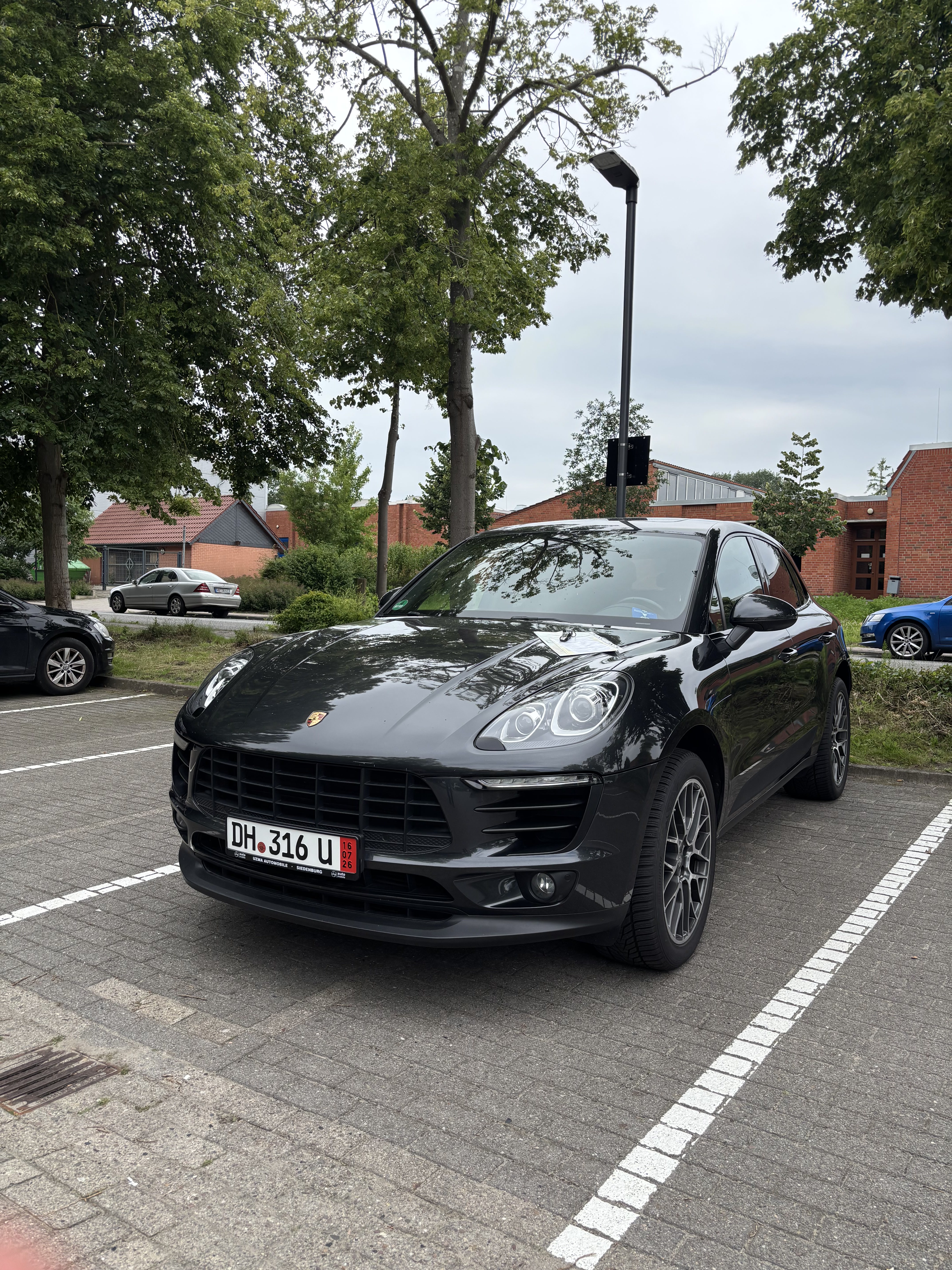 Abdel — Porsche Macan
